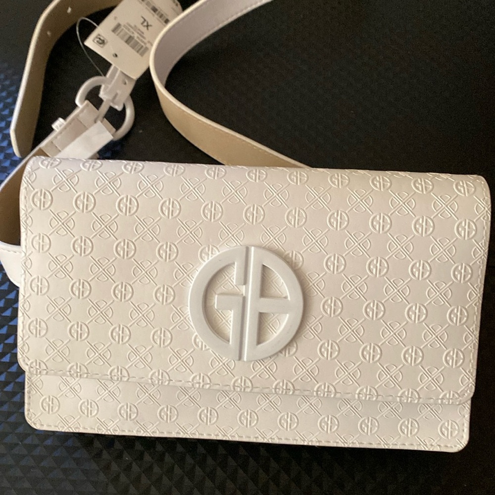 GIANI BERNINI Buckle Logo Fanny Pack